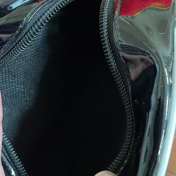 Betty Boop Purse Patent NWT 🖤🖤 - Picture 5 of 5